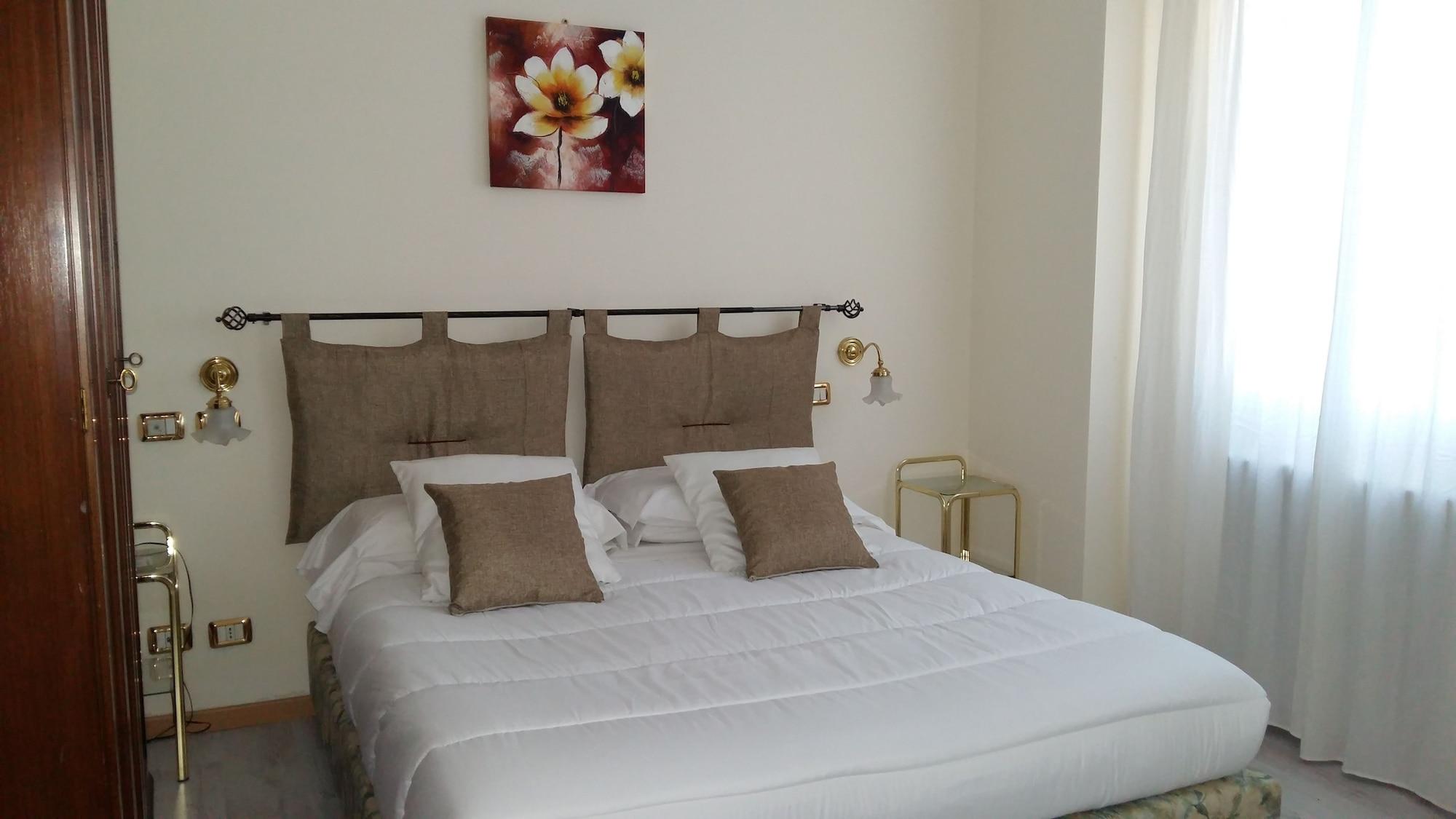 Hotel Villa Delle Ortensie Sant'Omobono Terme Bagian luar foto