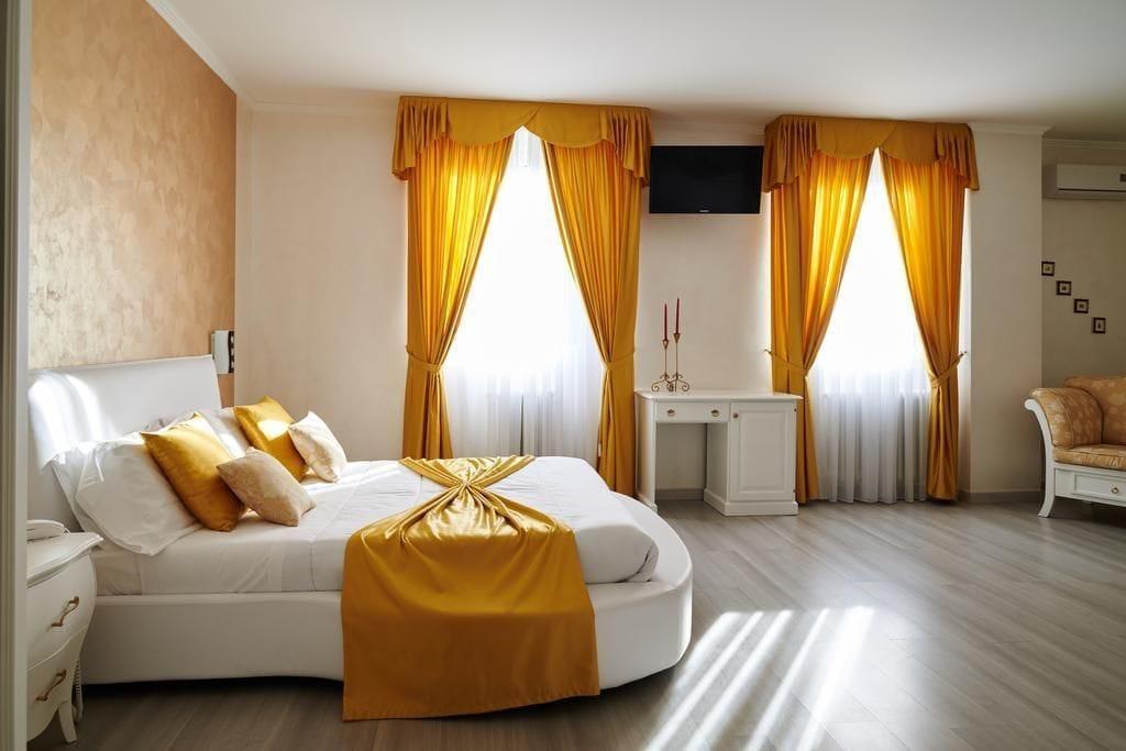 Hotel Villa Delle Ortensie Sant'Omobono Terme Bagian luar foto