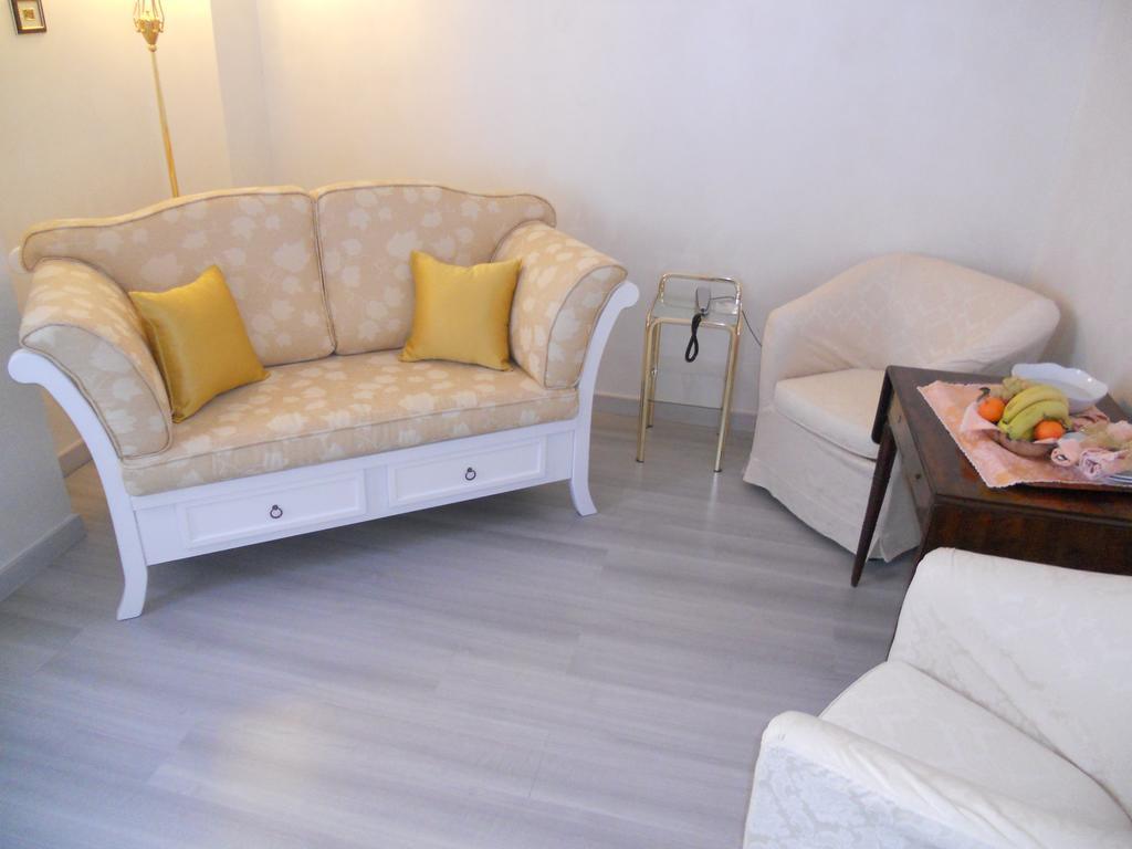 Hotel Villa Delle Ortensie Sant'Omobono Terme Bagian luar foto