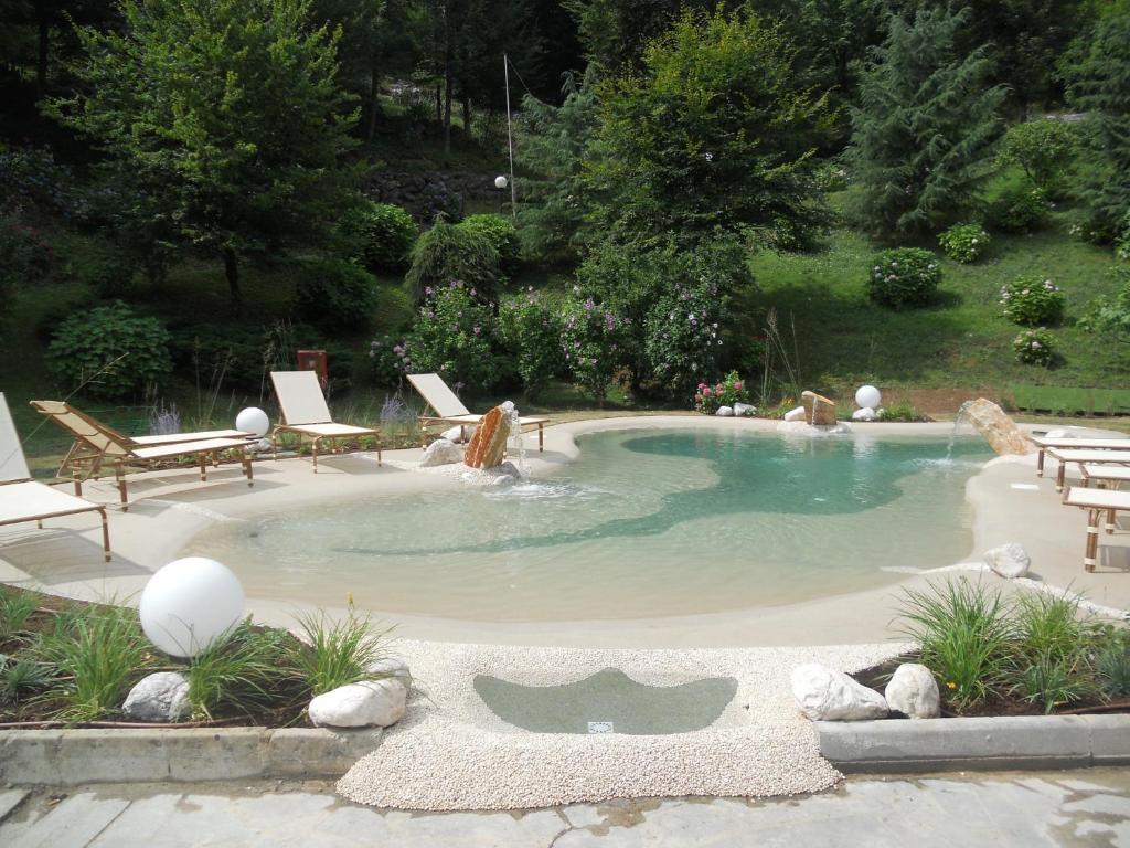 Hotel Villa Delle Ortensie Sant'Omobono Terme Bagian luar foto