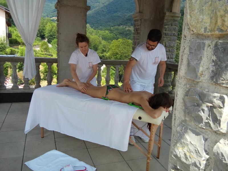 Hotel Villa Delle Ortensie Sant'Omobono Terme Bagian luar foto