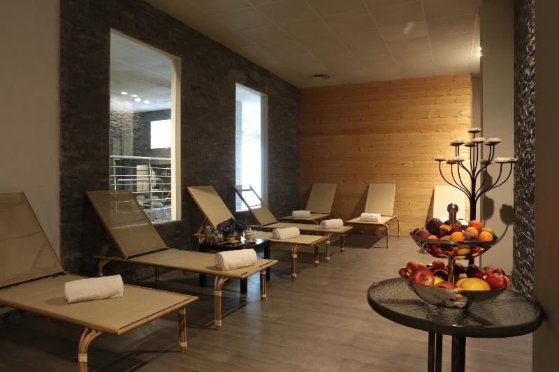 Hotel Villa Delle Ortensie Sant'Omobono Terme Bagian luar foto